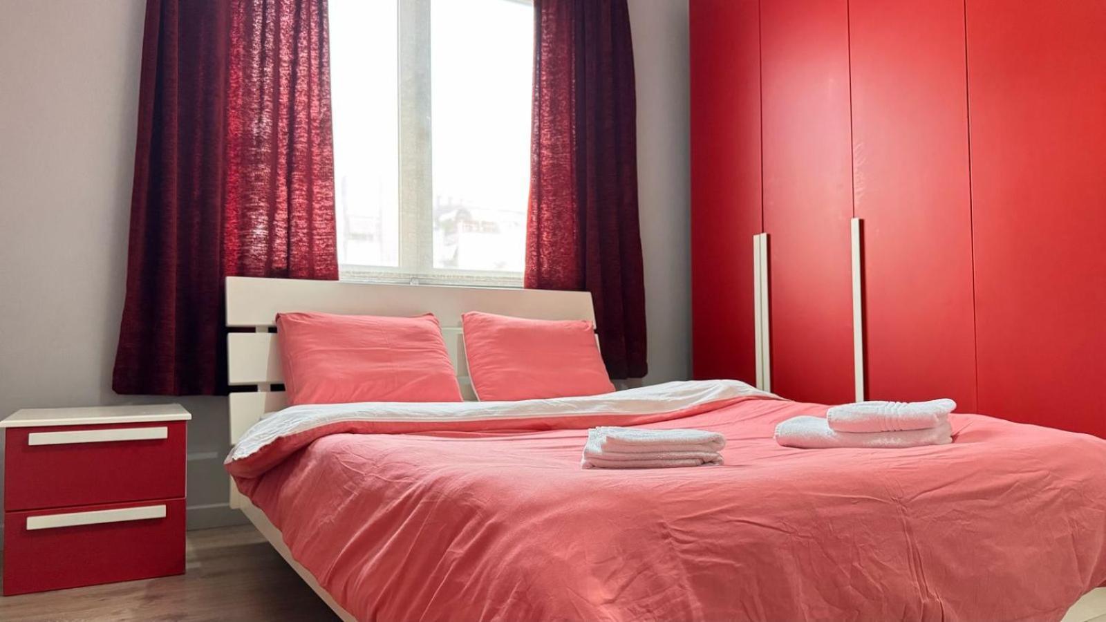 Appartamento Terrace Flat In Heart Of Tirana Esterno foto