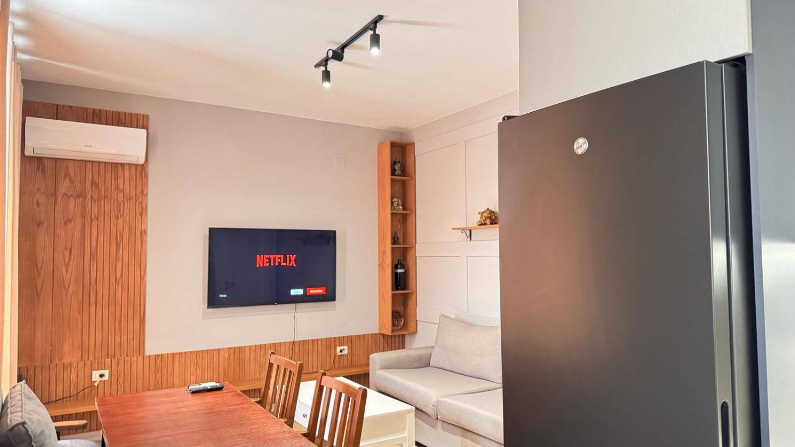 Appartamento Terrace Flat In Heart Of Tirana Esterno foto